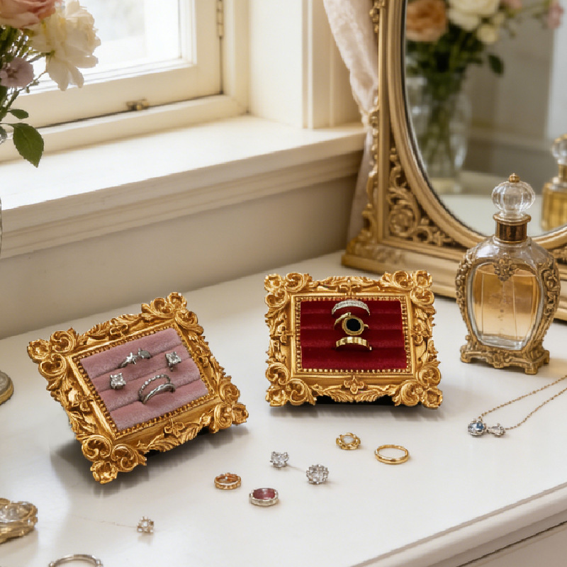 Vintage Picture Frame Ring Dis - Body Jewelry Display ulasan dan harga